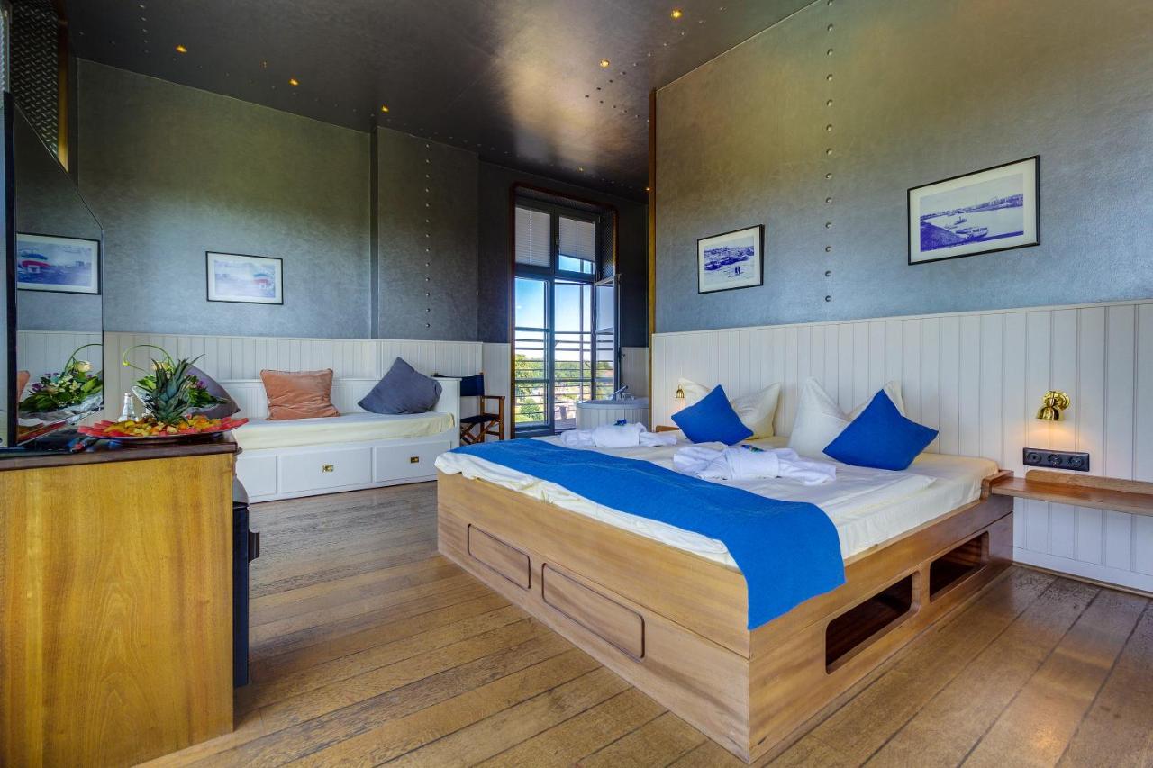 Hotel Doemitzer Hafen Екстериор снимка