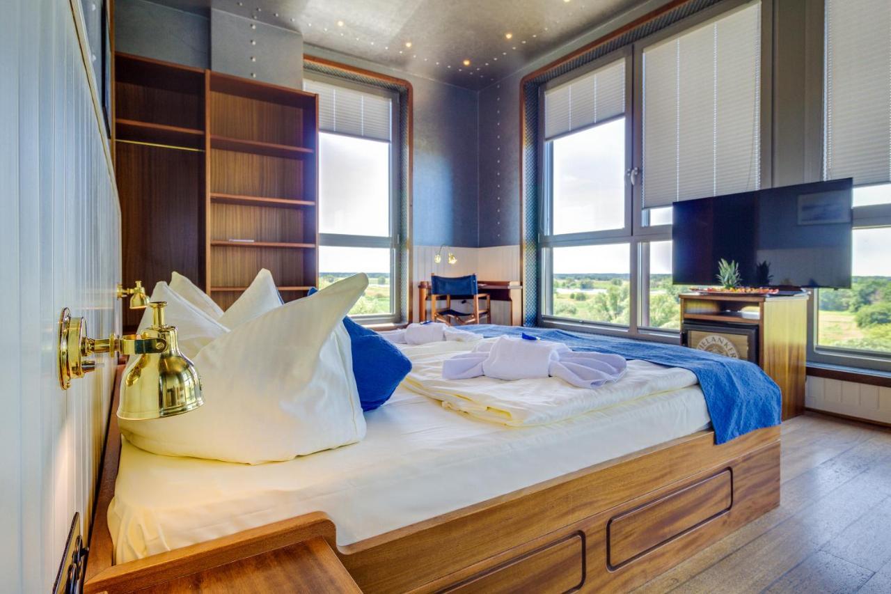 Hotel Doemitzer Hafen Екстериор снимка