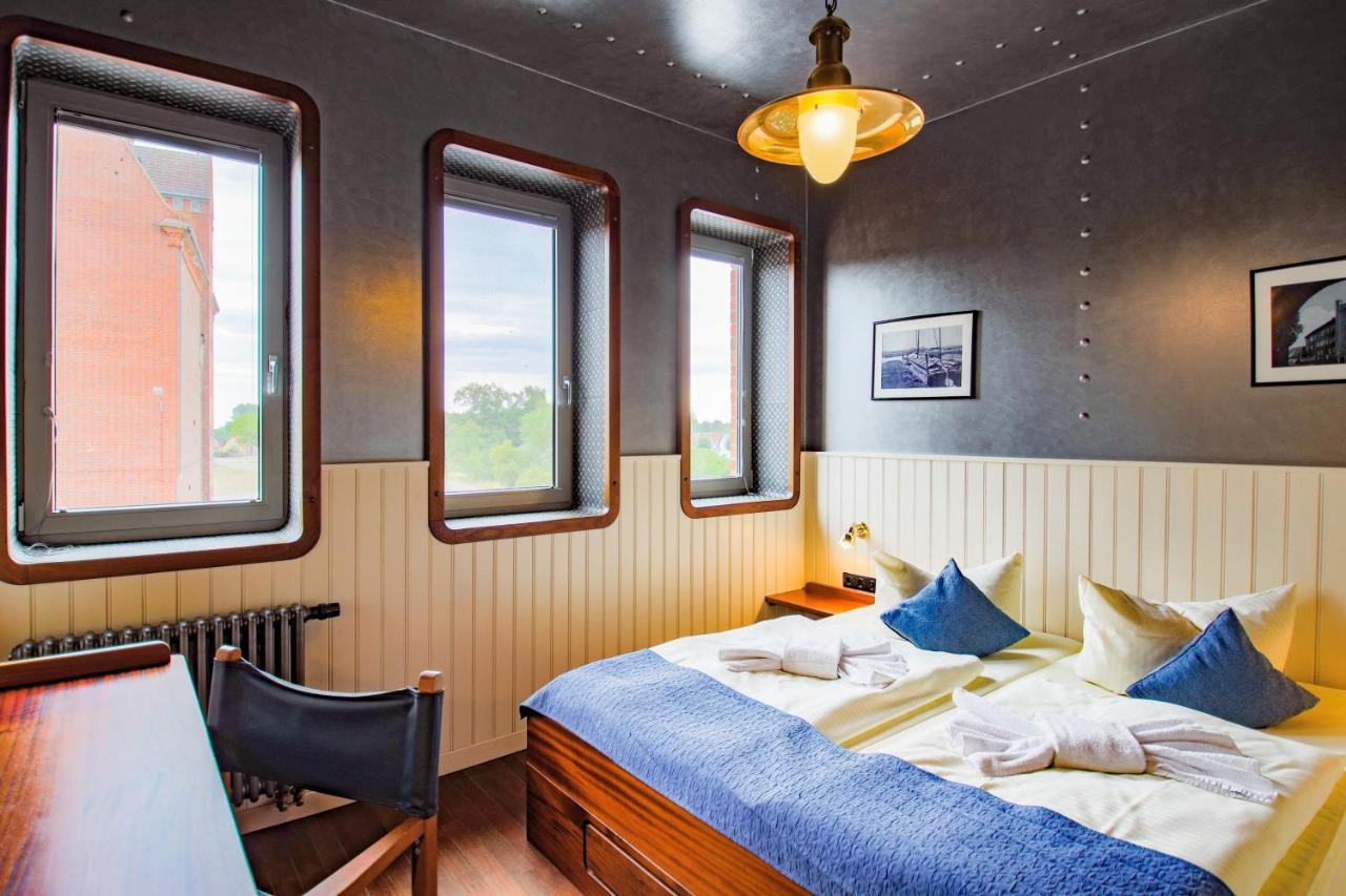 Hotel Doemitzer Hafen Екстериор снимка